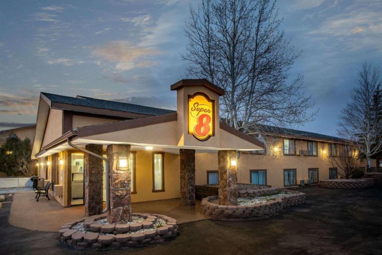 Super 8 By Wyndham Craig Hotel Екстериор снимка