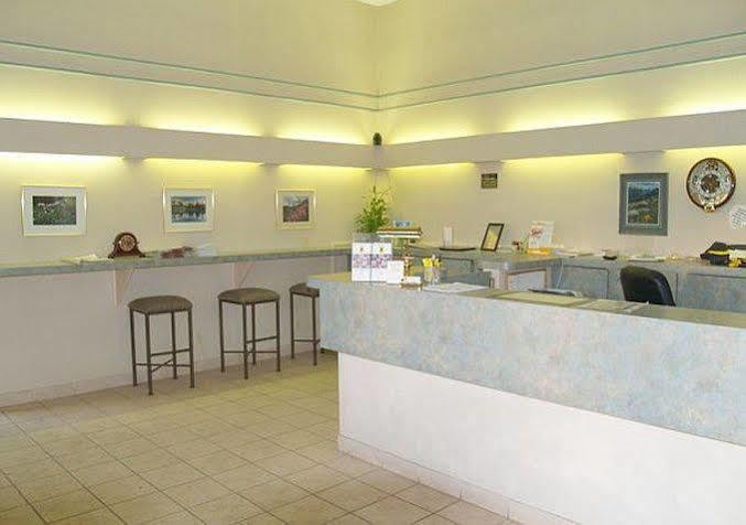 Super 8 By Wyndham Craig Hotel Екстериор снимка